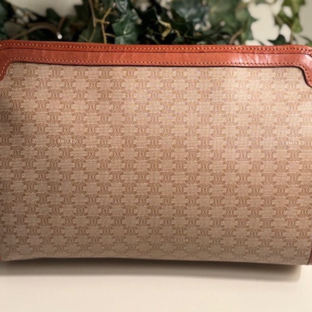 😘CLEAN😘 CELINE Triomphe Macadam Zip Around Document Pouch - Picture 2 of 15